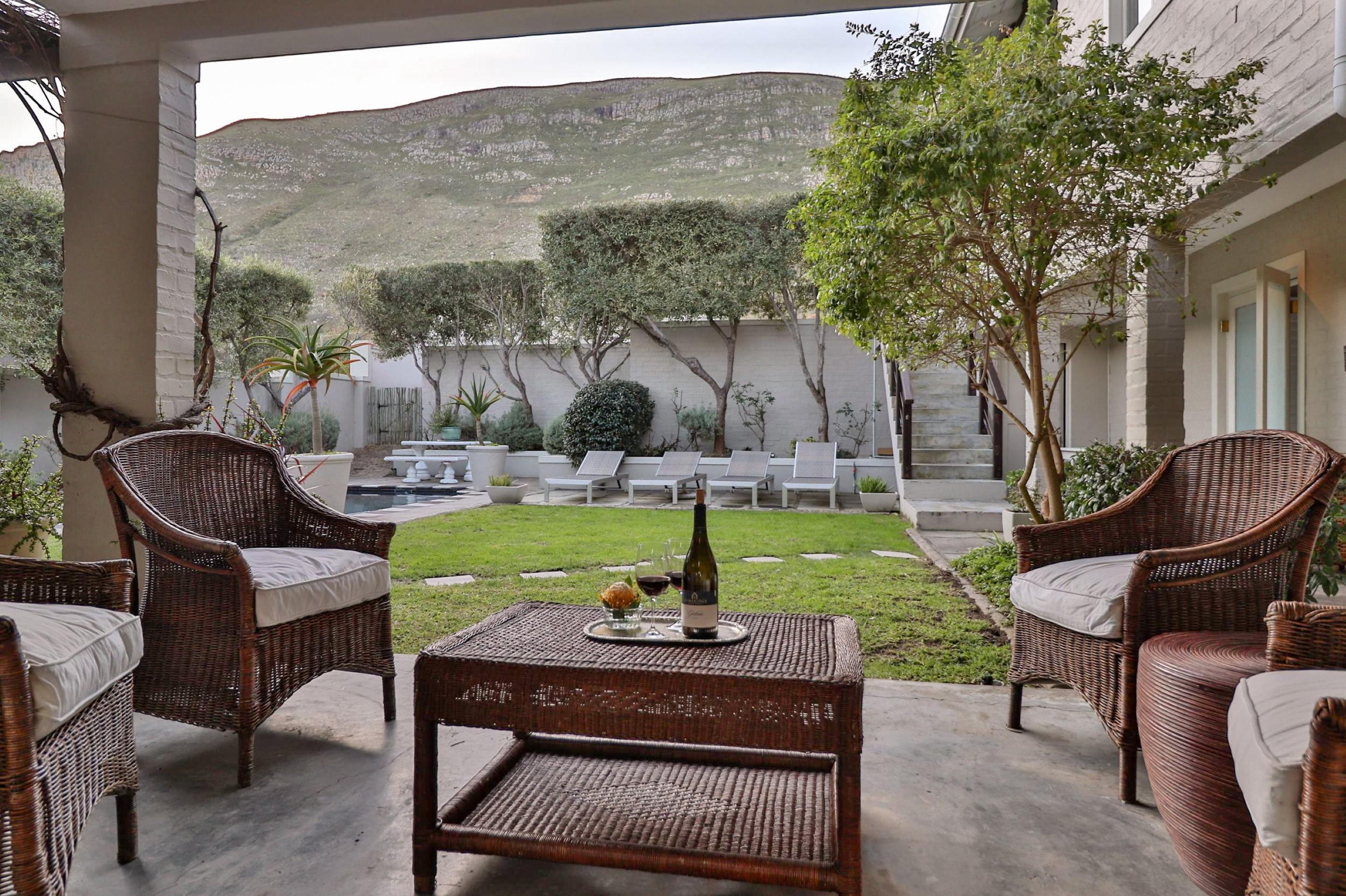 Hermanus Lodge On The Green - Solar Power Dış mekan fotoğraf